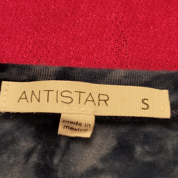 💵3/$20 AntiStar Tie-Dye Blue Super Soft Crop Top  Size Small - Picture 3 of 12